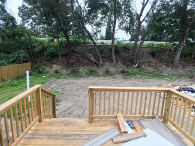 31 Ellis St, Fall River, MA 02720 - photo 6