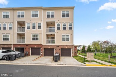 43421 Town Gate Square, Chantilly, VA 20152 - photo 3