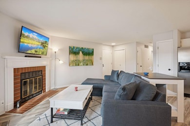 6982 Langford Ct unit 3, Edina, MN 55436 - photo 4