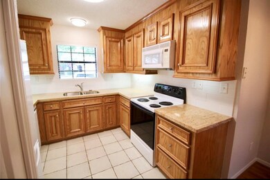 306 Live Oak Ln, Friendswood, TX 77546 - photo 6