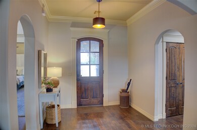 Welcome home!  The lovely entry leads to the livin
