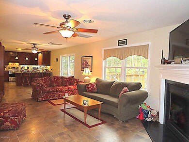 117 Timber Ridge Dr, Hawley, PA 18428 - photo 4