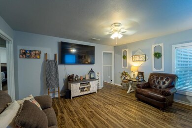 605 Euclid St, Cleburne, TX 76033 - photo 6