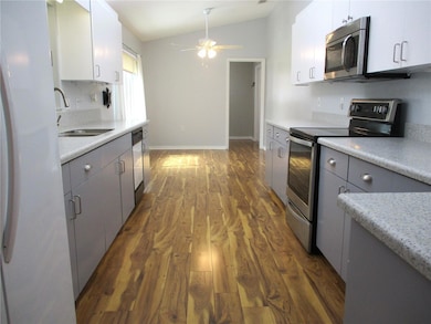 13816 SW 112th Terrace, Dunnellon, FL 34432 - photo 4