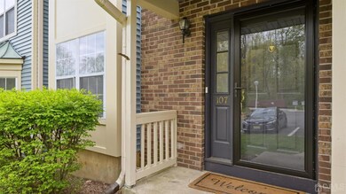 107 Appletree Ct, Monmouth Junction, NJ 08852 - photo 3