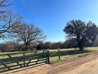 6806 Rock Creek Loop, Tishomingo, OK 73460 - photo 3