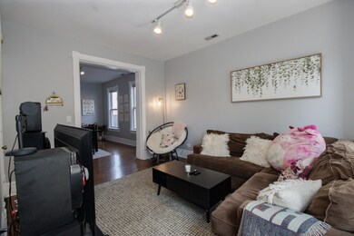 1148 W Addison St unit 2, Chicago, IL 60613 - photo 5