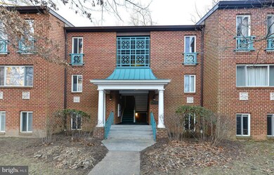 11819 Breton Ct unit 2B, Reston, VA 20191 - photo 2