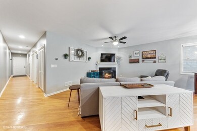 919 N Honore St unit 2N, Chicago, IL 60622 - photo 3