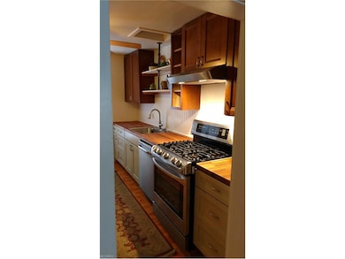 New Kitchen, Kraftmaid soft close cabs, 5 burner g
