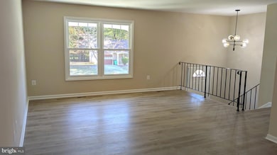 9903 Quiet Glen Ct, Springdale, MD 20774 - photo 5