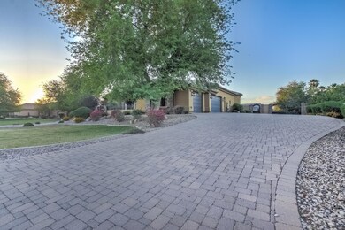 2718 E Lines Ln-7