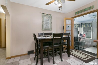 2525 N Howell St, Davenport, IA 52804 - photo 7