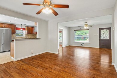 6802 Blessing Dr, Dallas, TX 75214 - photo 7