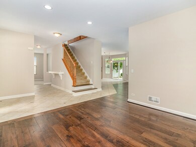 24206 Apple Tree Ln, Plainfield, IL 60585 - photo 2