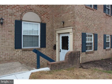 6 Donovan Ct, North Wales, PA 19454 - photo 2