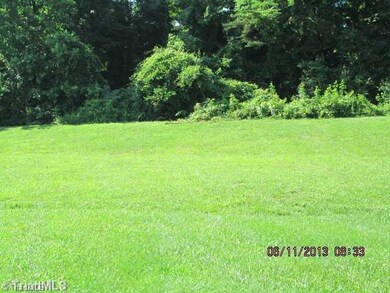 3308 Sumter Dr, High Point, NC 27265 - photo 7