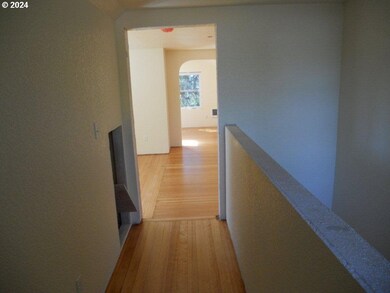 1490 W 4th Ave, Eugene, OR 97402 - photo 7