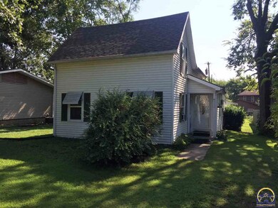 312 Fowler St, Maple Hill, KS 66507 - photo 2