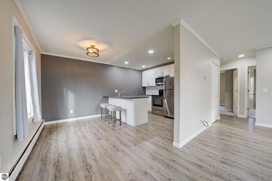1021 Centre St unit 7, Traverse City, MI 49686 - photo 3