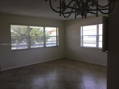 278 Camden L, West Palm Beach, FL 33417 - photo 2