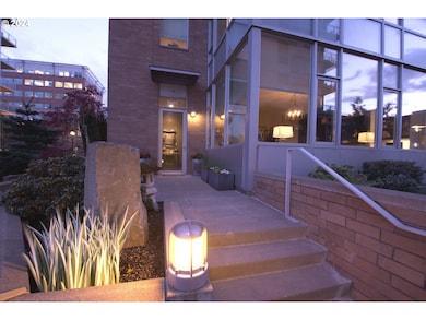 The Strand unit W107, Portland, OR 97201 - photo 3