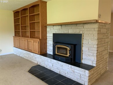 3123 Southside Rd, Sutherlin, OR 97479 - photo 6