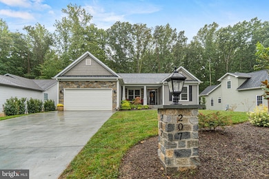 207 Beachside Cove, Locust Grove, VA 22508 - photo 2