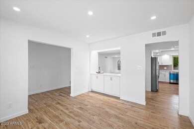 Formal Dining Room (1)