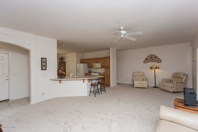 006_Living Room