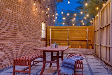 6018 E Mockingbird Ln, Dallas, TX 75206 - photo 2