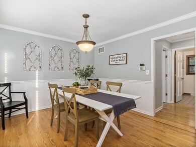 23119 Joyce Ln, Naperville, IL 60564 - photo 6