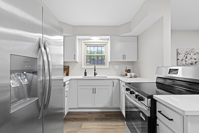 986 Loretta Ave, Columbus, OH 43211 - photo 6