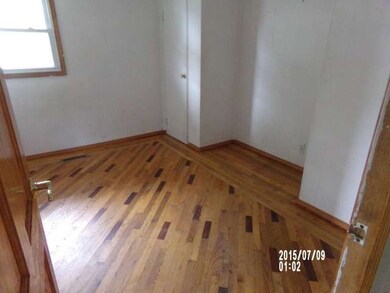 612 Topeka Dr, Carpentersville, IL 60110 - photo 6