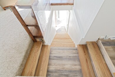 8361 E 5th Ave unit A, Anchorage, AK 99504 - photo 5