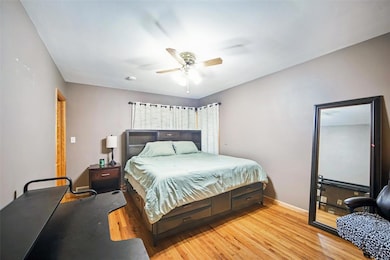 1303 68th St, Windsor Heights, IA 50324 - photo 6