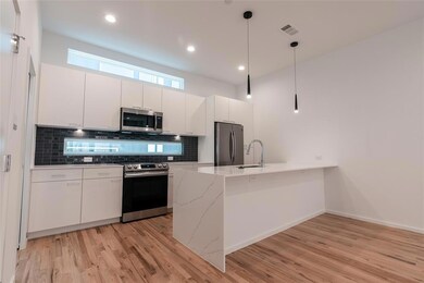 5931 Ross Ave unit 204, Dallas, TX 75206 - photo 3