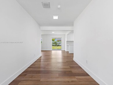 10530 SW 146th St, Miami, FL 33176 - photo 7