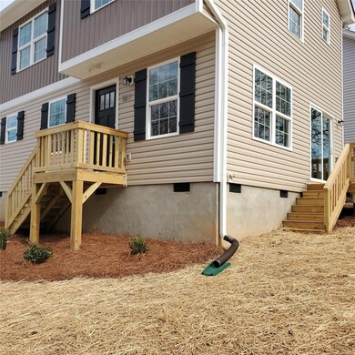 1611 3rd St, Statesville, NC 28677 - photo 3