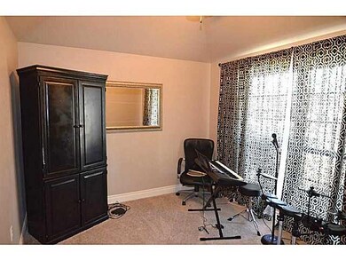 Studio/Study/Office. Nice sized study has a closet