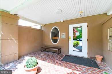 105 Paoli Pointe Dr unit 105, Paoli, PA 19301 - photo 2