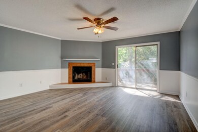 4542 Kimberly Way Wilmington-large-005-0