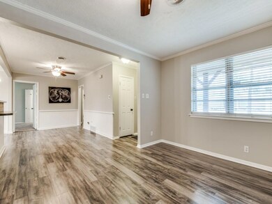 1128 Reed St, Hurst, TX 76053 - photo 5
