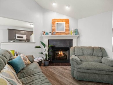 13517 Stowe Dr, Grabill, IN 46741 - photo 5