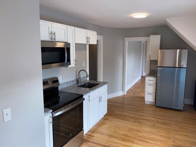 26 Pierce St, Concord, NH 03301 - photo 5