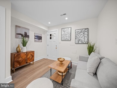 509 Randolph St NW unit 1, Washington, DC 20011 - photo 4