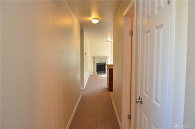 20330 Bothl Evrt Hwy unit C204, Bothell, WA 98012 - photo 3
