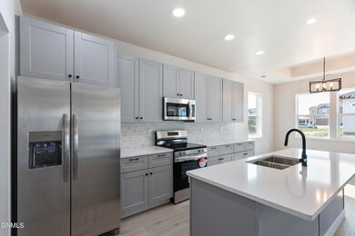 3317 34th St W, Williston, ND 58801 - photo 6