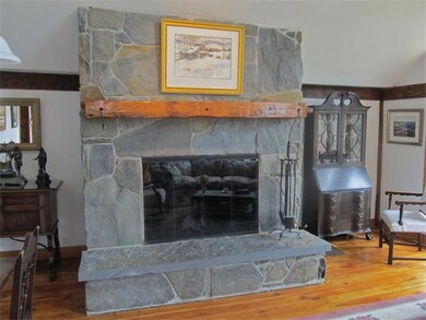 360 S Pleasant St, Amherst, MA 01002 - photo 5