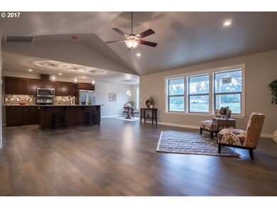 610 Joshua St, Lyons, OR 97358 - photo 5